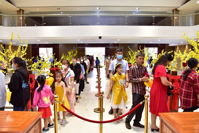 Series of photos on the 2nd day of Lunar New Year