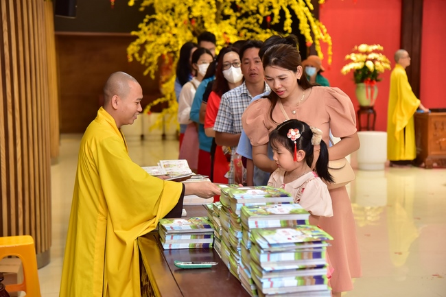 Series of photos on the 2nd day of Lunar New Year