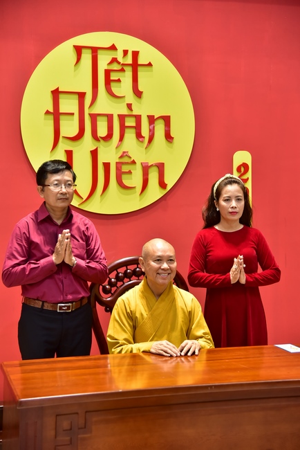 Series of photos on the 2nd day of Lunar New Year