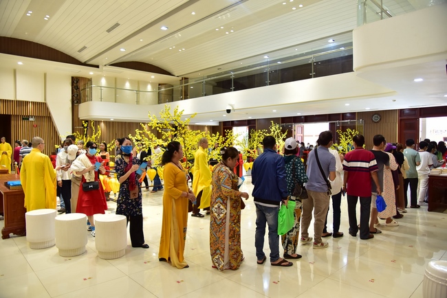 Series of photos on the 2nd day of Lunar New Year