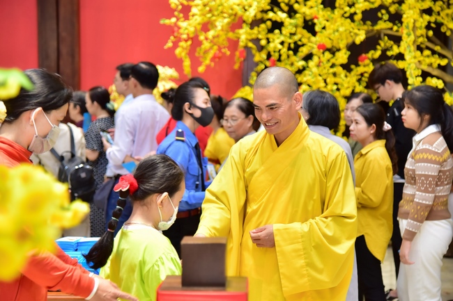 Series of photos on the 2nd day of Lunar New Year