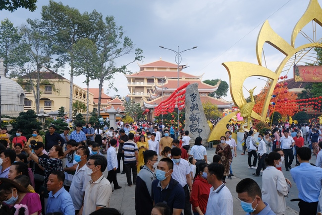 Series of photos on the 2nd day of Lunar New Year