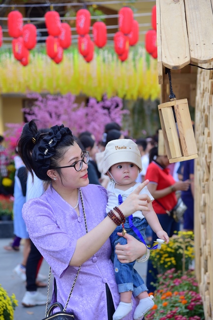 Series of photos on the 2nd day of Lunar New Year