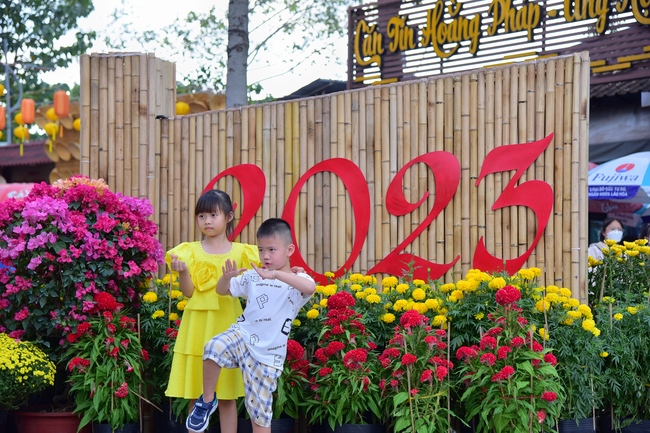 Series of photos on the 2nd day of Lunar New Year