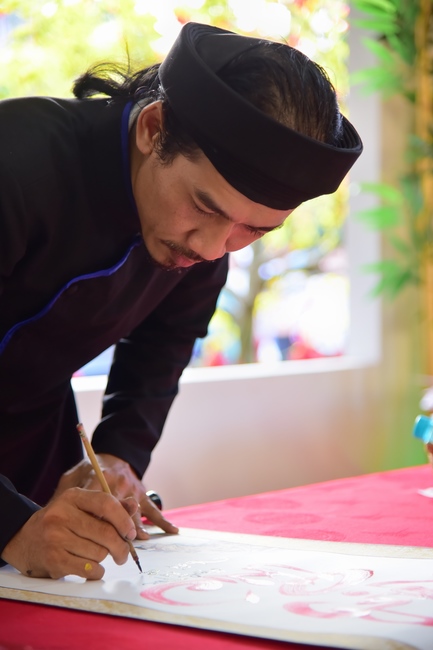 Series of photos on the 2nd day of Lunar New Year