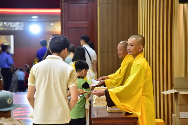 Series of photos on the 2nd day of Lunar New Year