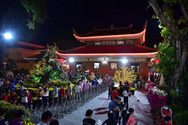 Series of photos on the 2nd day of Lunar New Year