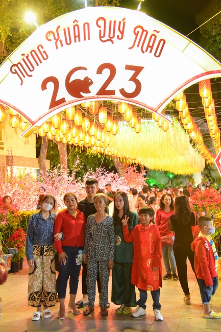 Series of photos on the 2nd day of Lunar New Year
