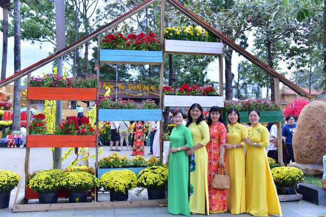 Series of photos on the 3rd day of Lunar New Year