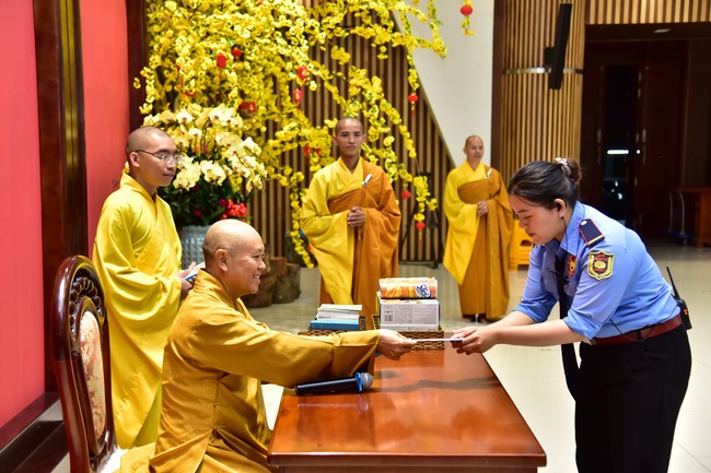 Series of photos on the 3rd day of Lunar New Year