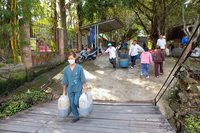Freeing of creatures in early 2023 at Binh My ferry in Cu Chi