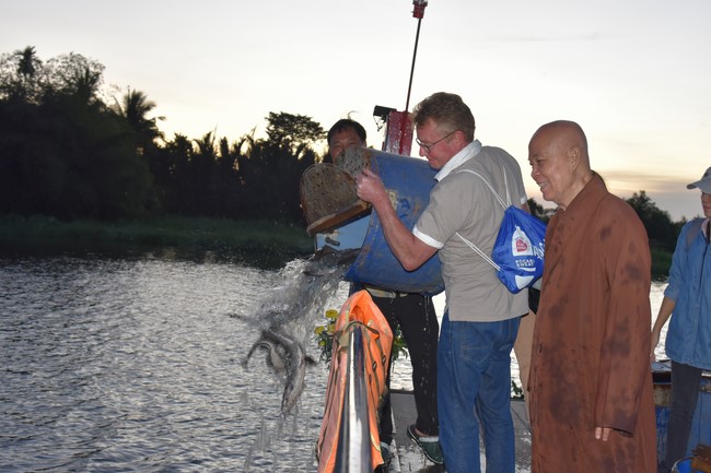 Freeing of creatures in early 2023 at Binh My ferry in Cu Chi