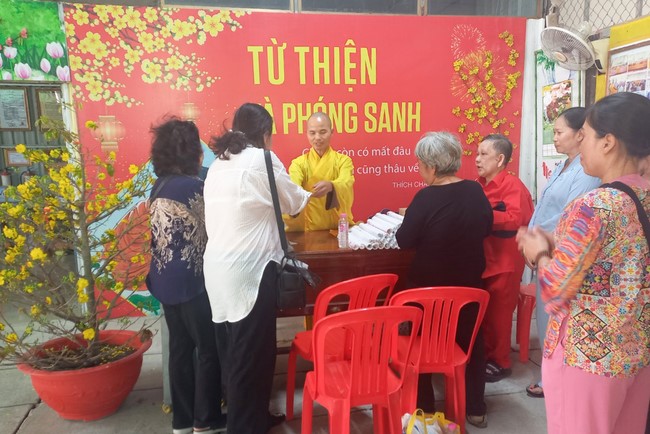 Welcoming the Lunar New Year at Hoang Phap Pagoda - Cambodia