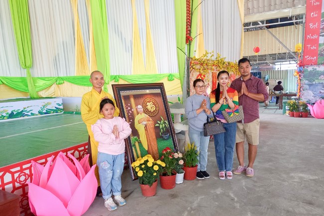 Welcoming the Lunar New Year at Hoang Phap Pagoda - Cambodia