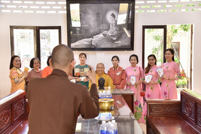 Series of photos on the 4th day of Lunar New Year