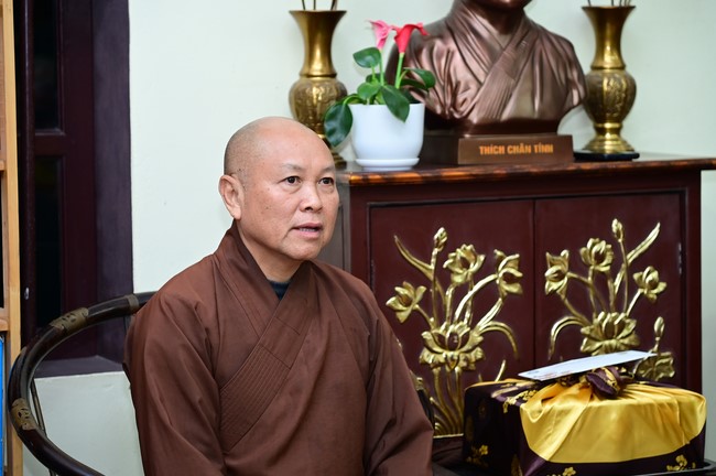 Preaching dharma at Dien Quang pagoda in the second day of propagation trip in the Northern