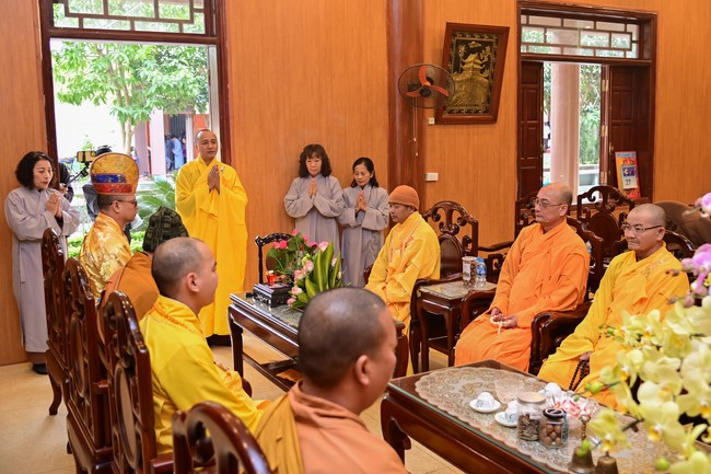 Preaching dharma at Dien Quang pagoda in the second day of propagation trip in the Northern
