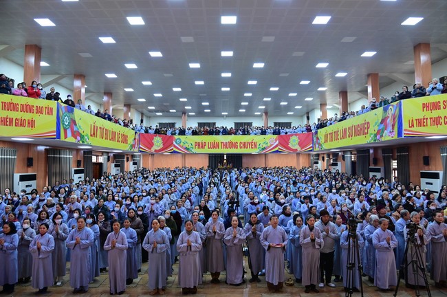 Preaching dharma at Dien Quang pagoda in the second day of propagation trip in the Northern