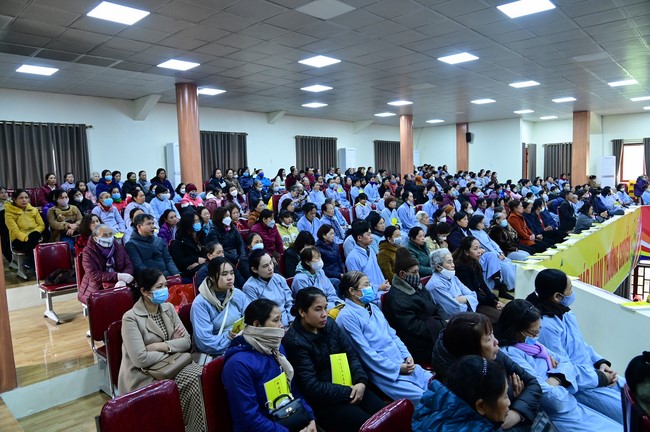 Preaching dharma at Dien Quang pagoda in the second day of propagation trip in the Northern