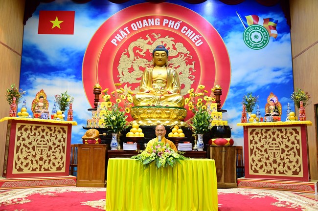 Preaching dharma at Dien Quang pagoda in the second day of propagation trip in the Northern