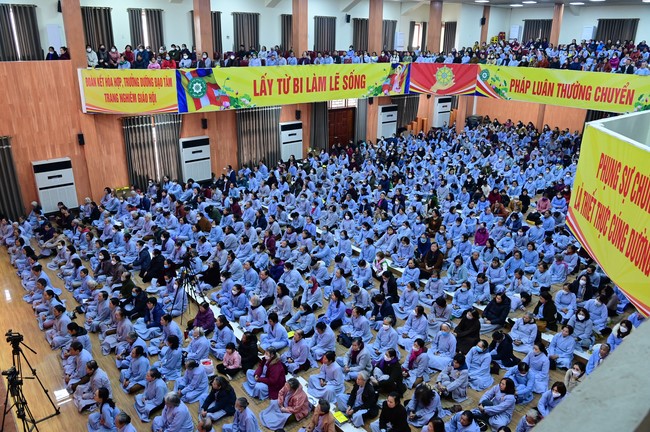 Preaching dharma at Dien Quang pagoda in the second day of propagation trip in the Northern