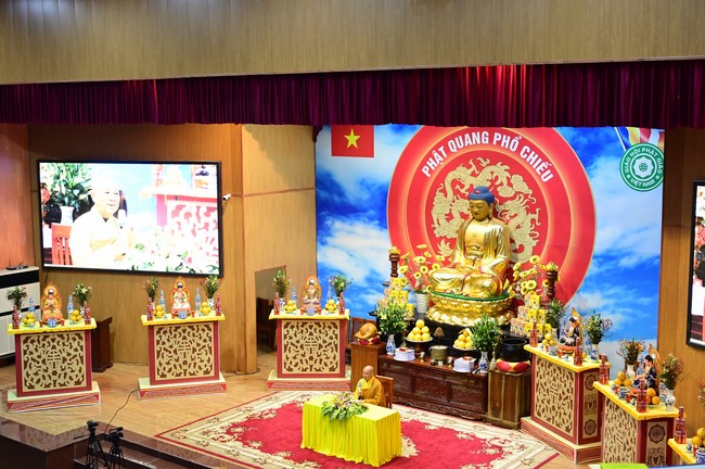 Preaching dharma at Dien Quang pagoda in the second day of propagation trip in the Northern