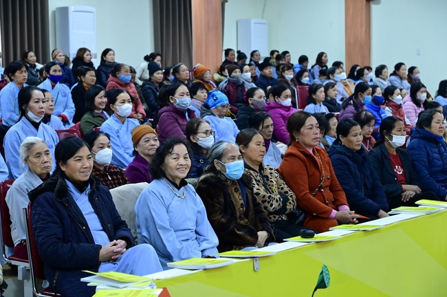 Preaching dharma at Dien Quang pagoda in the second day of propagation trip in the Northern