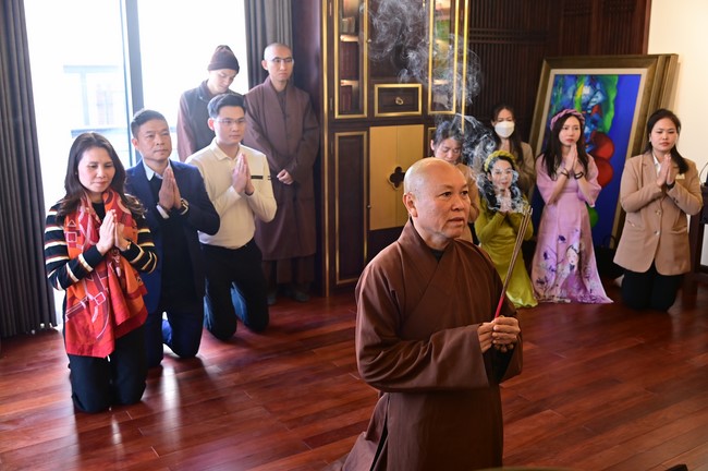 Preaching dharma at Dien Quang pagoda in the second day of propagation trip in the Northern