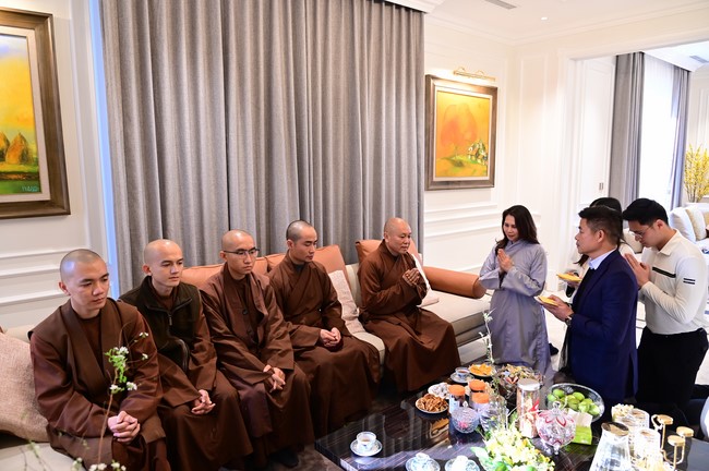 Preaching dharma at Dien Quang pagoda in the second day of propagation trip in the Northern