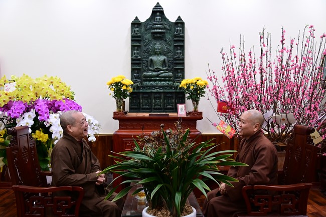Preaching dharma at Dien Quang pagoda in the second day of propagation trip in the Northern