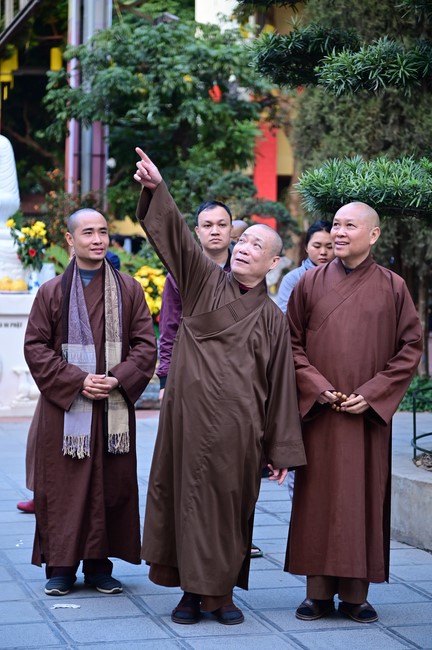 Preaching dharma at Dien Quang pagoda in the second day of propagation trip in the Northern