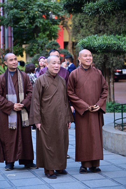 Preaching dharma at Dien Quang pagoda in the second day of propagation trip in the Northern