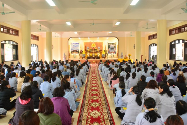 Peace praying ceremony at Tay Khanh Pagoda in Thai Binh in the new year