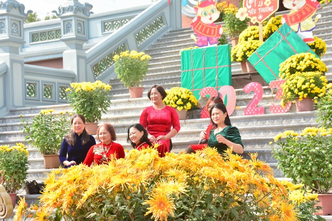 Peace praying ceremony at Tay Khanh Pagoda in Thai Binh in the new year