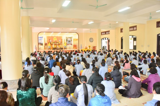Peace praying ceremony at Tay Khanh Pagoda in Thai Binh in the new year