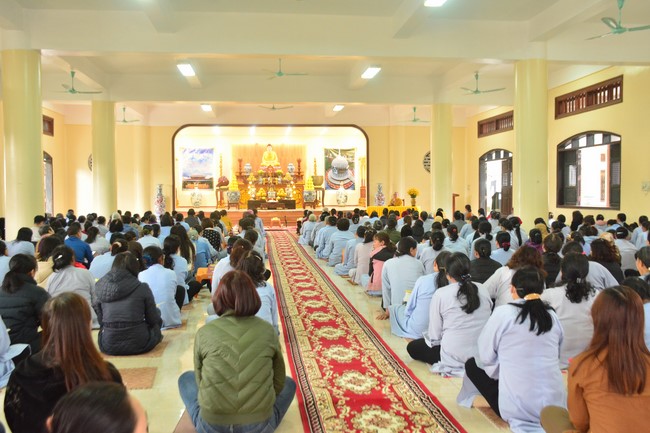 Peace praying ceremony at Tay Khanh Pagoda in Thai Binh in the new year