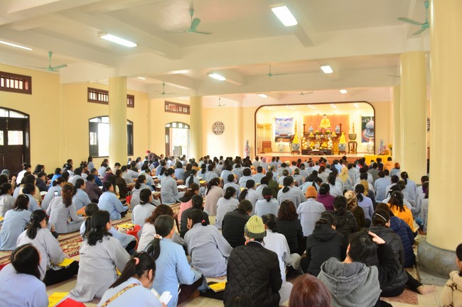 Peace praying ceremony at Tay Khanh Pagoda in Thai Binh in the new year