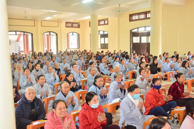 Peace praying ceremony at Tay Khanh Pagoda in Thai Binh in the new year