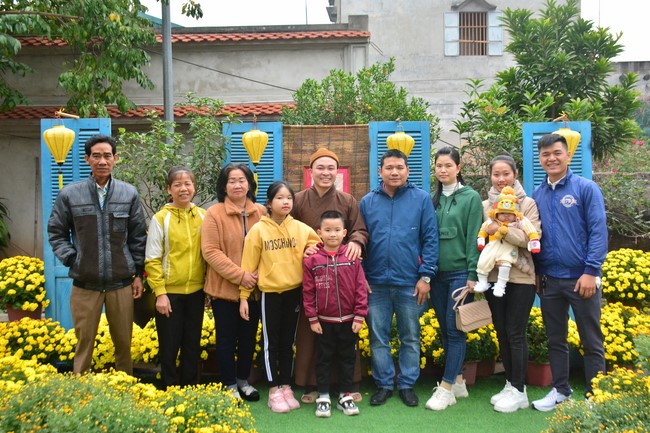 Peace praying ceremony at Tay Khanh Pagoda in Thai Binh in the new year