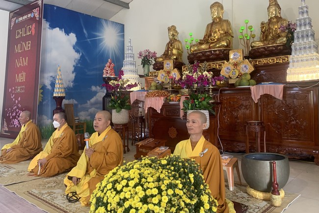 The Ceremony of peaceful Prayers, wishing longevity, releasing creatures at Dong Cao Pagoda in early 2023.