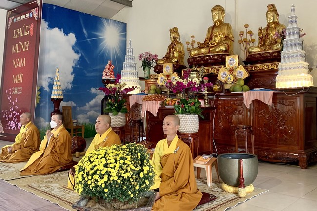 The Ceremony of peaceful Prayers, wishing longevity, releasing creatures at Dong Cao Pagoda in early 2023.