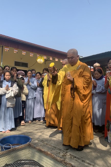 The Ceremony of peaceful Prayers, wishing longevity, releasing creatures at Dong Cao Pagoda in early 2023.