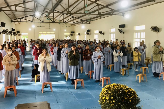 The Ceremony of peaceful Prayers, wishing longevity, releasing creatures at Dong Cao Pagoda in early 2023.