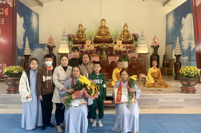 The Ceremony of peaceful Prayers, wishing longevity, releasing creatures at Dong Cao Pagoda in early 2023.