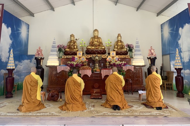 The Ceremony of peaceful Prayers, wishing longevity, releasing creatures at Dong Cao Pagoda in early 2023.