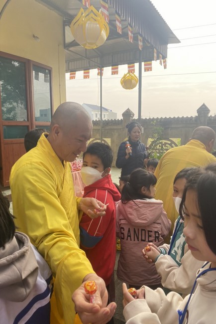 The 11 th Lotus seeds Sowing Retreat at Dong Cao Pagoda, Thanh Hoa