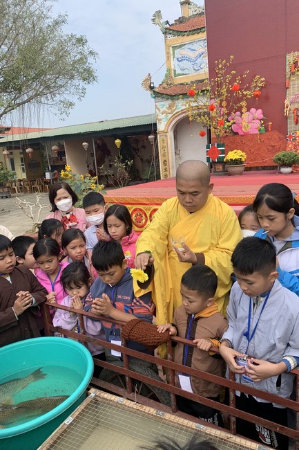 The 11 th Lotus seeds Sowing Retreat at Dong Cao Pagoda, Thanh Hoa