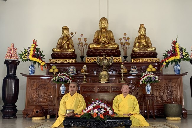 The 11 th Lotus seeds Sowing Retreat at Dong Cao Pagoda, Thanh Hoa