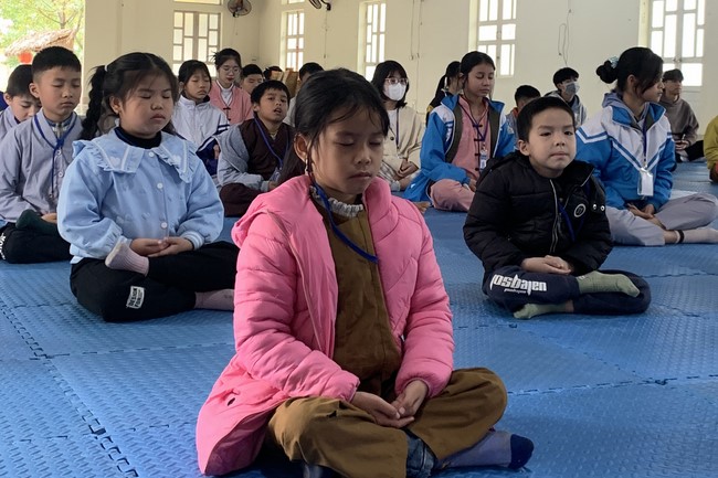 The 11 th Lotus seeds Sowing Retreat at Dong Cao Pagoda, Thanh Hoa