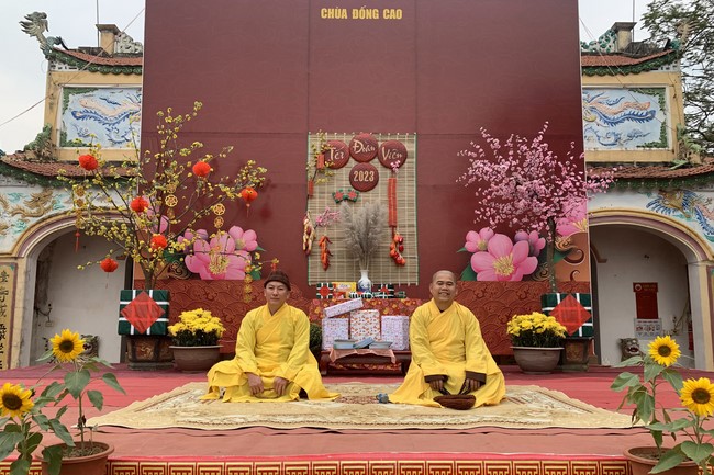 The 11 th Lotus seeds Sowing Retreat at Dong Cao Pagoda, Thanh Hoa